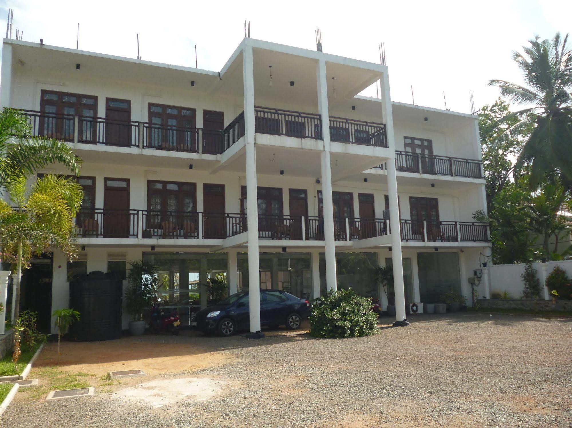 Hotel Ocean View Cottage Hikkaduwa Dış mekan fotoğraf