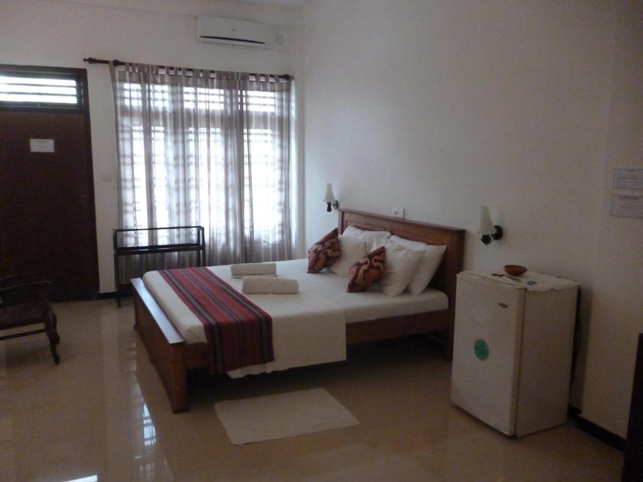 Hotel Ocean View Cottage Hikkaduwa Dış mekan fotoğraf
